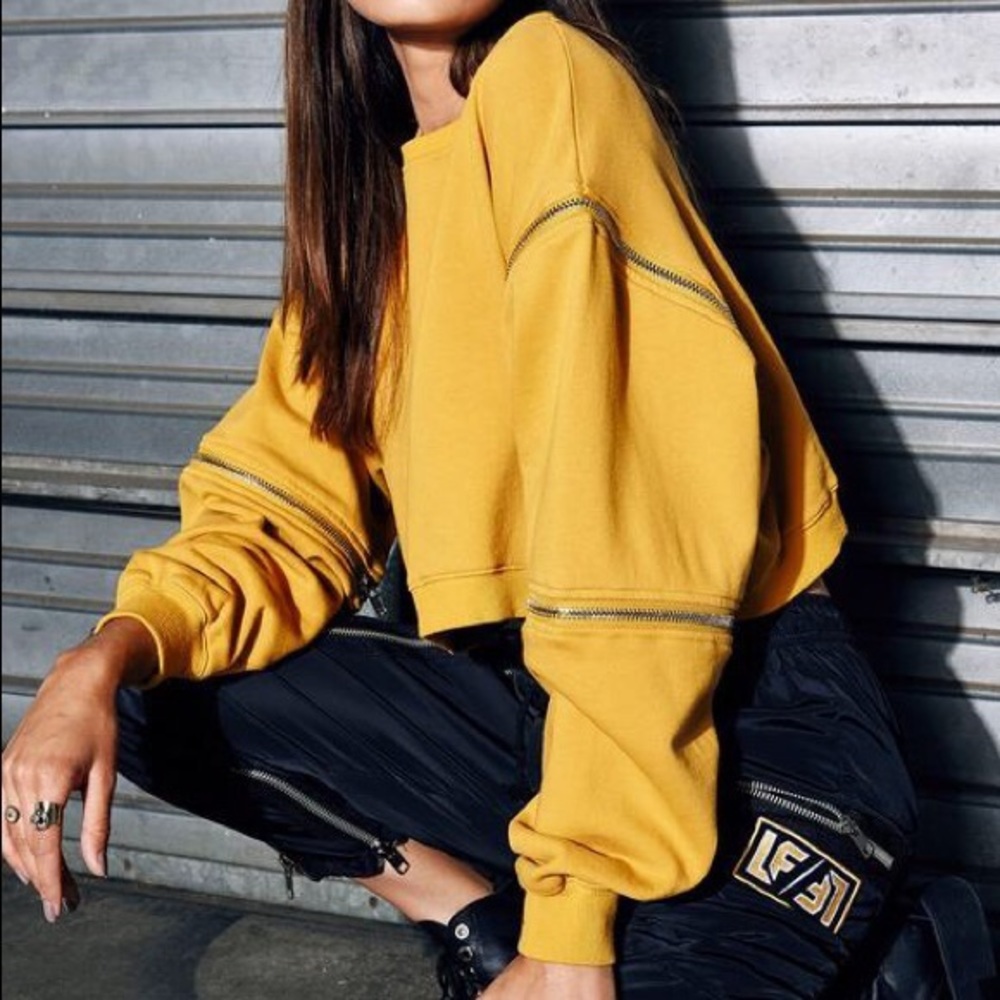 LF Cropped Sweatshirt